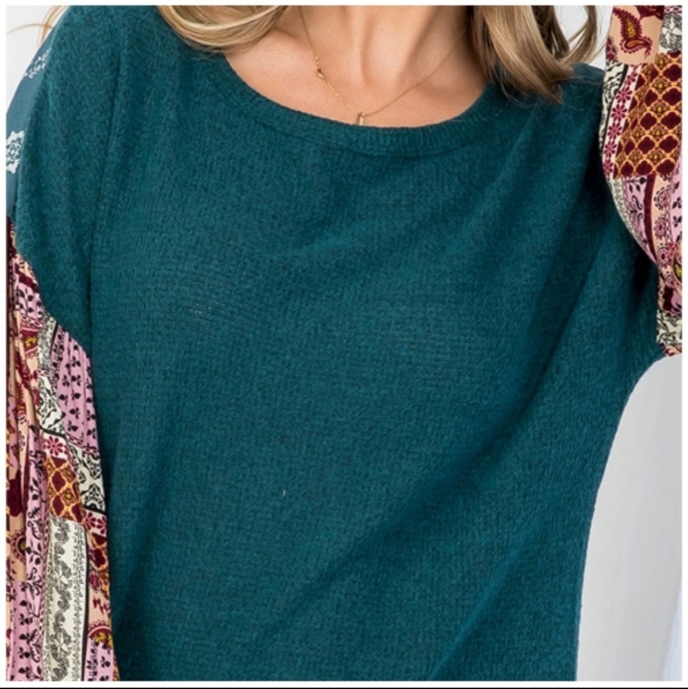 🔥SALE🔥 Boutique tops, balloon sleeve Patchwork design. Waffle knit. - Picture 3 of 3
